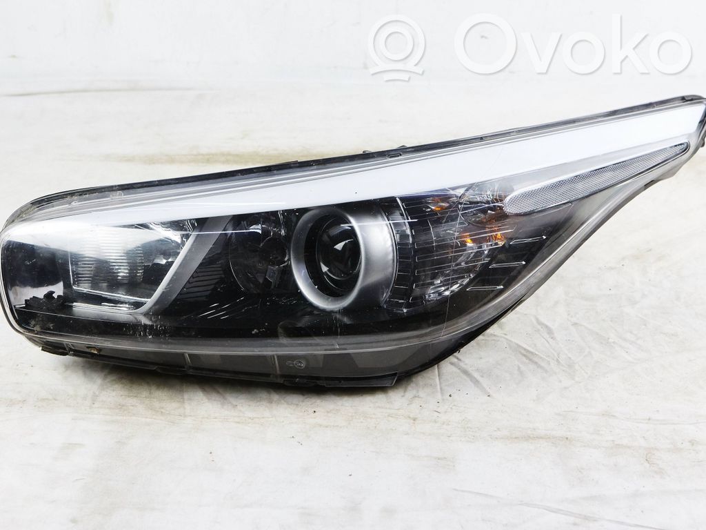 KIA Ceed Headlight/headlamp 