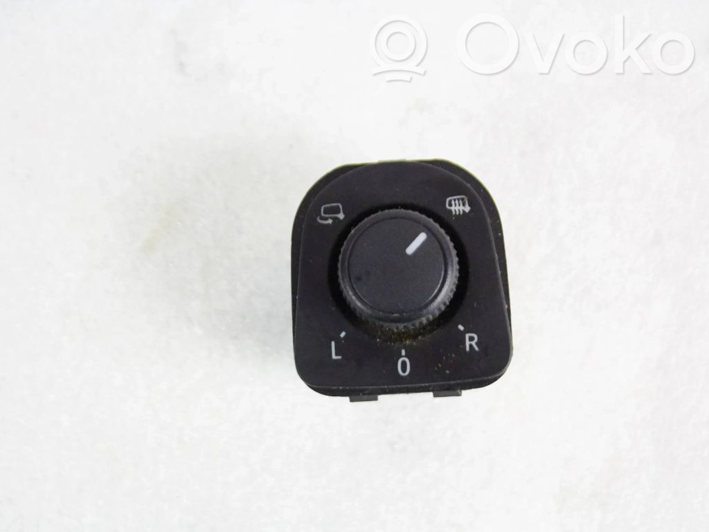 Wing mirror switch   5F0959565E