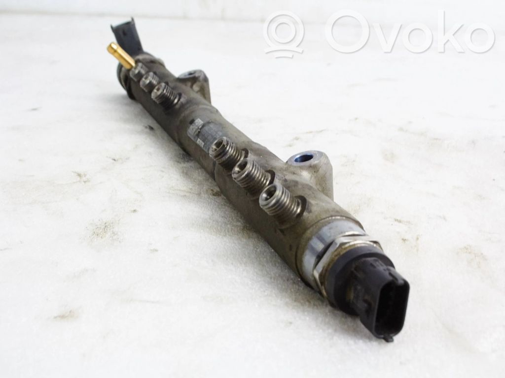 Régulateur de pression de carburant   30777576,0281002712,0445215023,30750409,30777554,353711,LR001470,LR001974