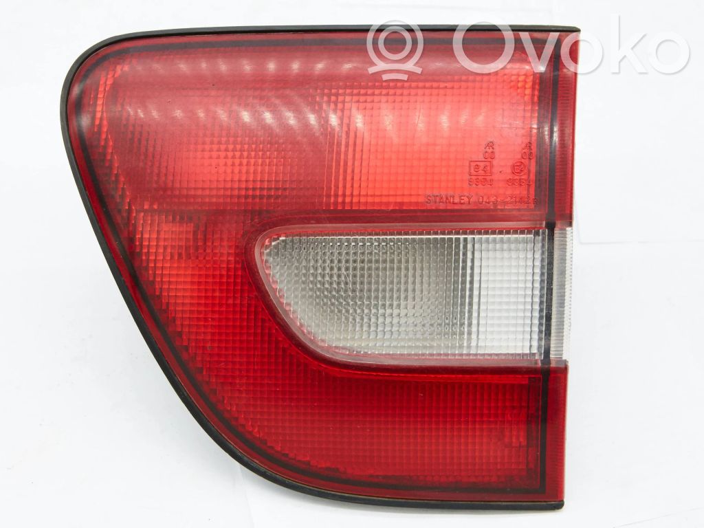 Suzuki Baleno EG Tailgate rear/tail lights 