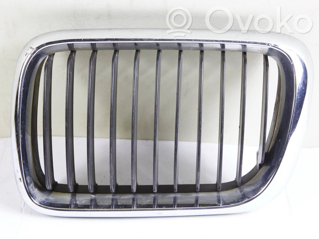 BMW 3 E36 Front bumper upper radiator grill 