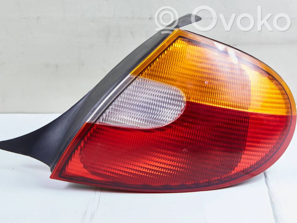 Chrysler Neon II Lampa tylna 