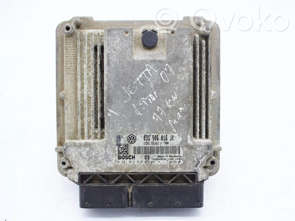 Volkswagen Jetta V Engine control unit/module 