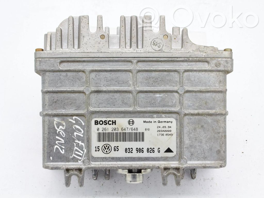 Volkswagen Golf III Engine control unit/module 