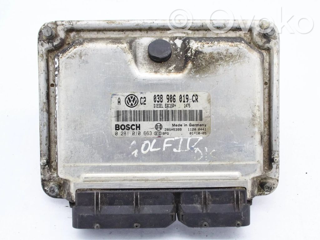 Volkswagen Golf IV Engine control unit/module 