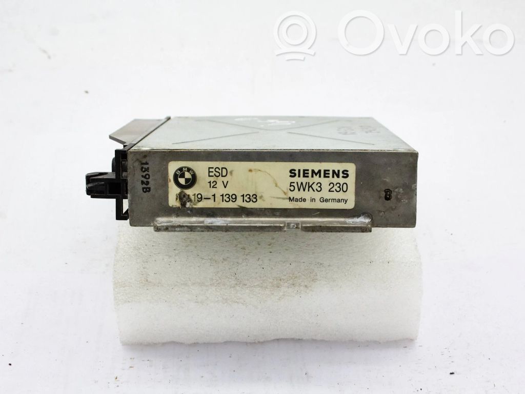 BMW 5 E34 Engine control unit/module 
