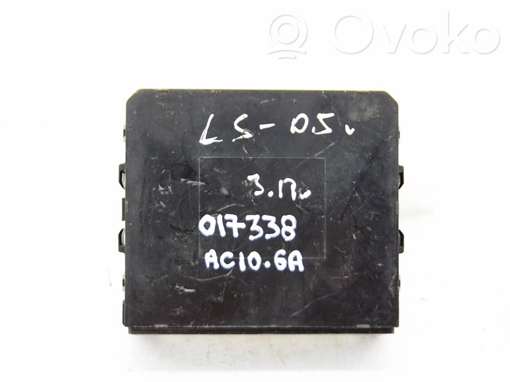 Lexus LS 430 Door control unit/module 