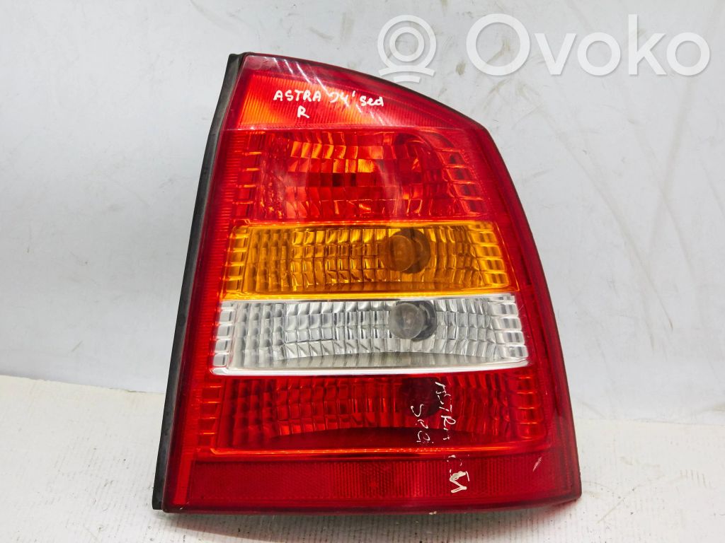 Opel Astra G Lampă spate în caroserie 