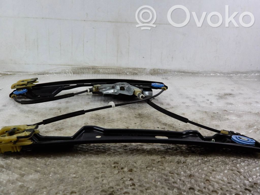 Opel Astra J Elektryczny podnośnik szyby drzwi przednich 