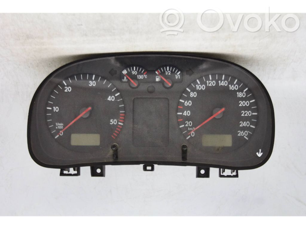 Volkswagen Bora Licznik / Prędkościomierz 