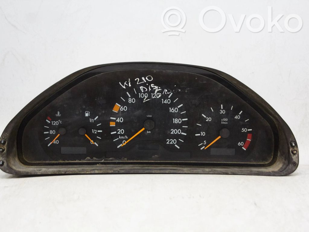 Mercedes-Benz E W210 Speedometer (instrument cluster) 