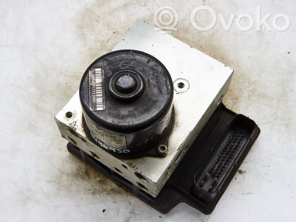 Volvo S80 Steering column universal joint 