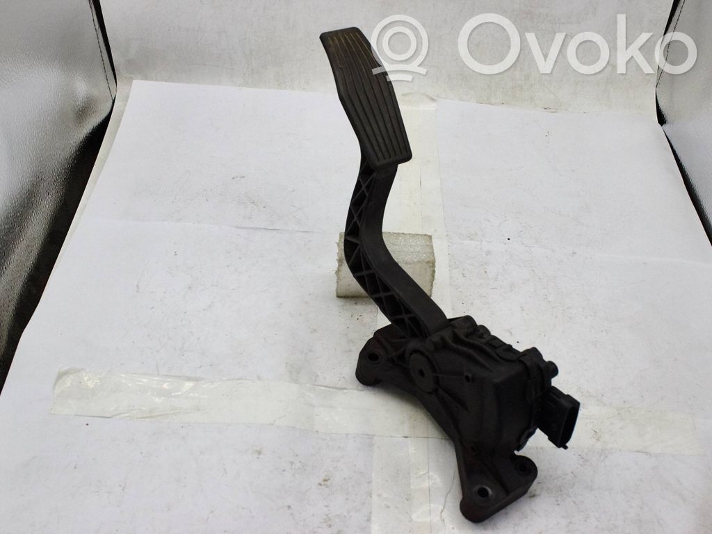 KIA Cerato Accelerator throttle pedal 