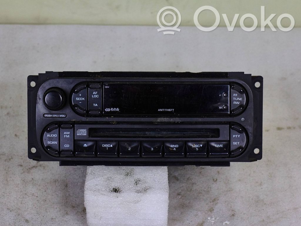 Chrysler Grand Voyager IV Panel / Radioodtwarzacz CD/DVD/GPS 