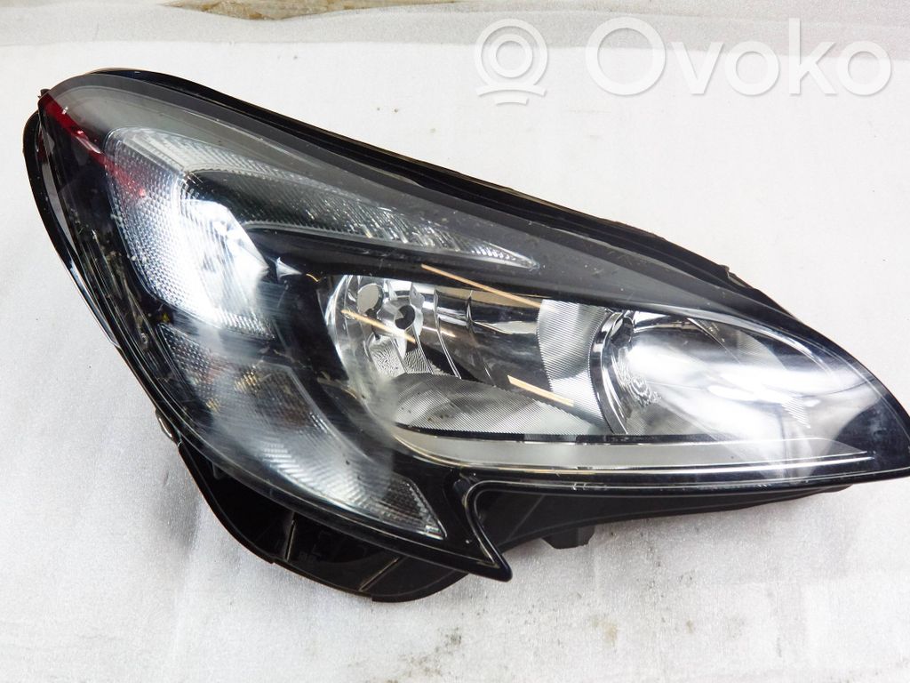 Opel Corsa E Headlight/headlamp 