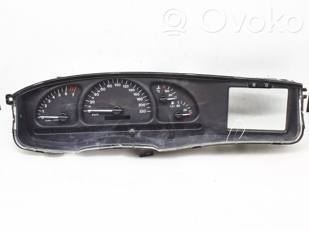 Opel Vectra B Speedometer (instrument cluster) 