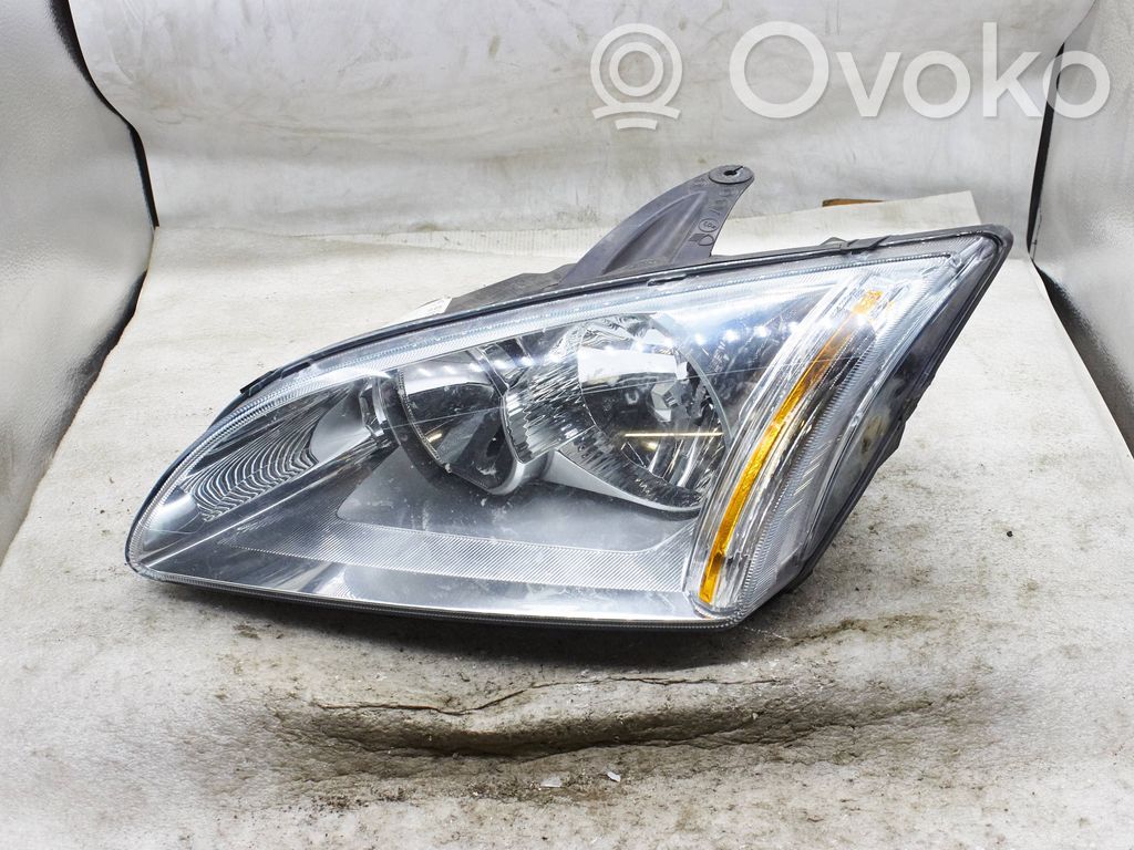 Ford Focus Headlight/headlamp 