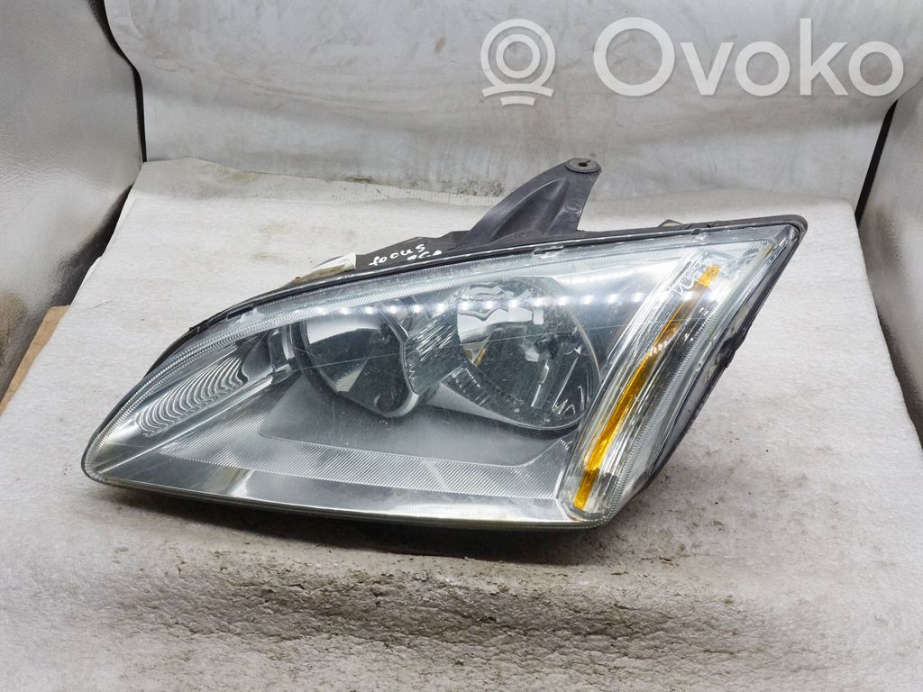 Ford Focus Headlight/headlamp 