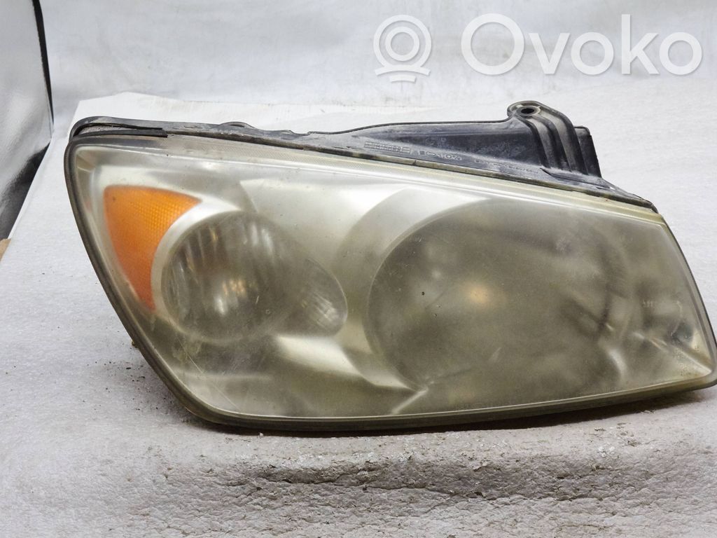KIA Cerato Phare frontale 