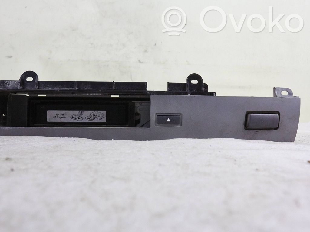 BMW 7 E65 E66 CD/DVD changer 