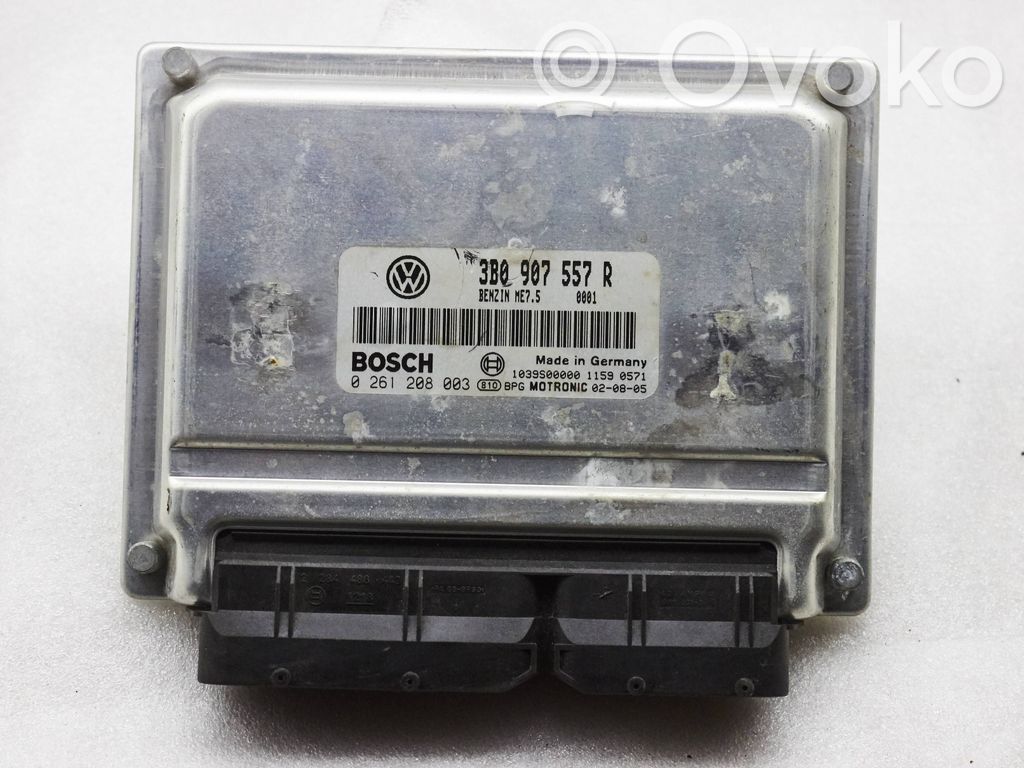 Engine control unit/module   3B0907557,0261208003