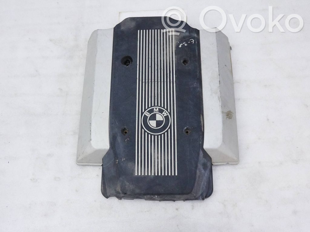 BMW 7 E38 Couvercle cache moteur 