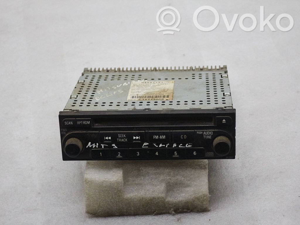 Radio / CD-Player / DVD-Player / Navigation   MR587251