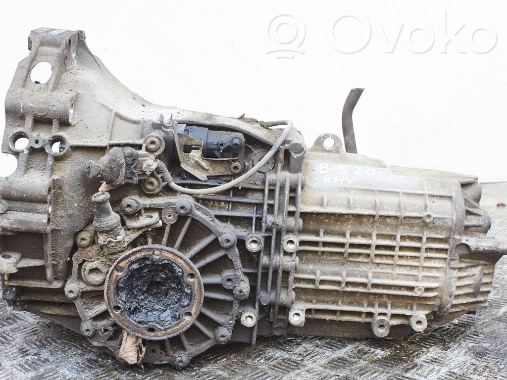 Audi A4 S4 B5 8D Manualna 5-biegowa skrzynia biegów 