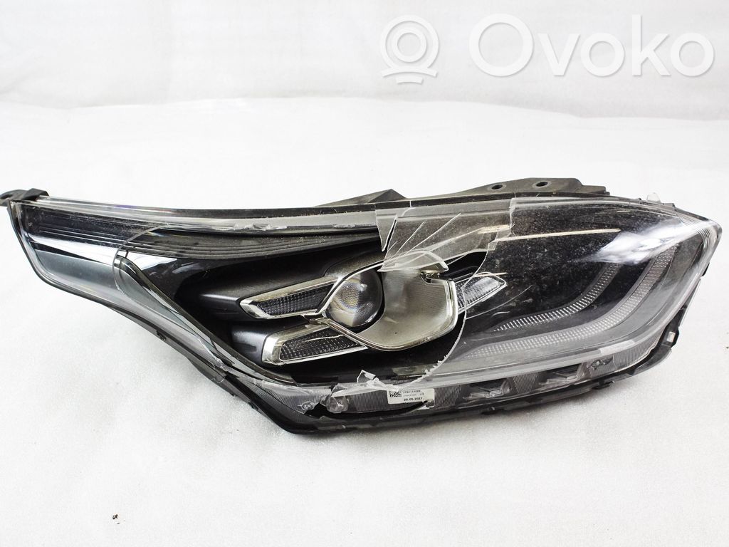 KIA Ceed Headlight/headlamp 