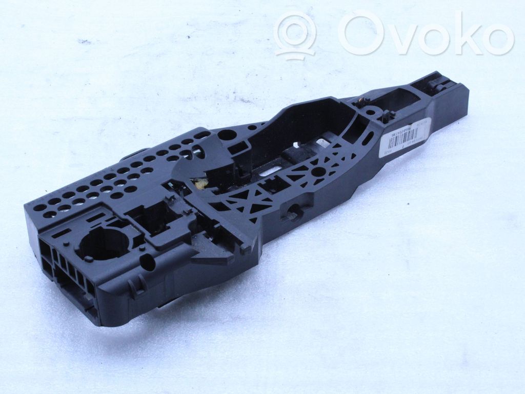 Klamka/wspornik zewnętrzny drzwi przednich   806073173R,242889