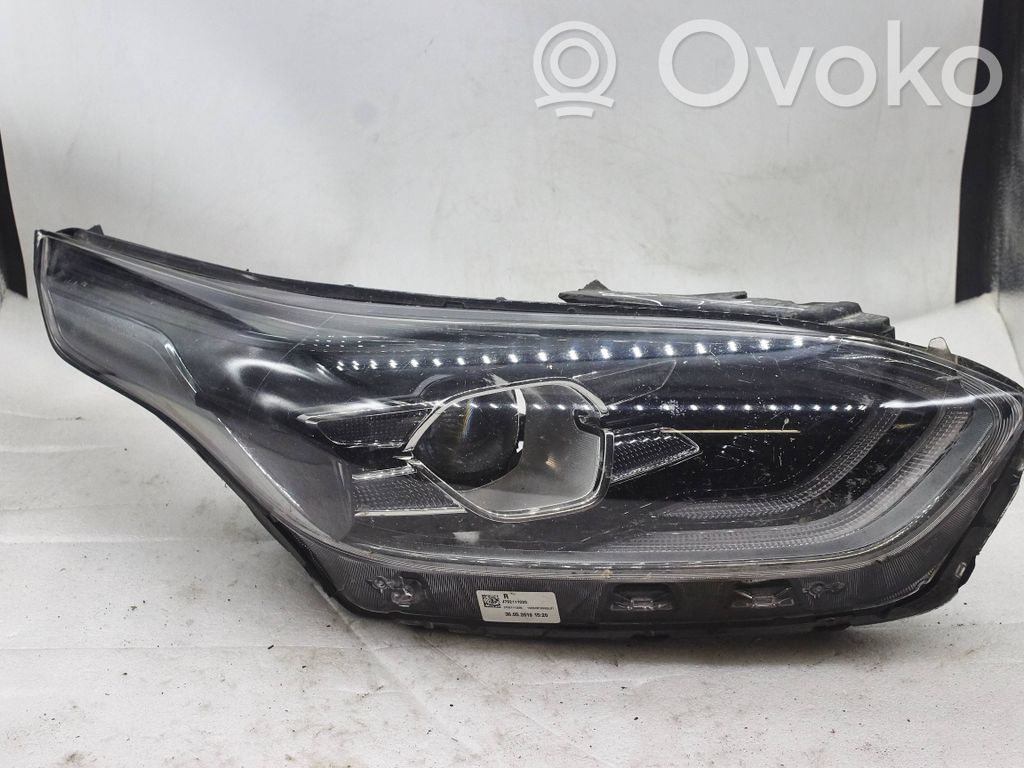 KIA Ceed Headlight/headlamp 