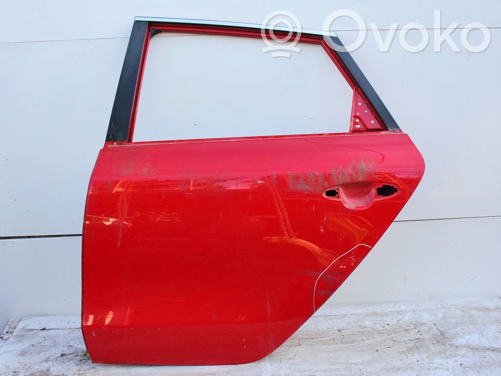 KIA Ceed Aizmugurējās durvis 