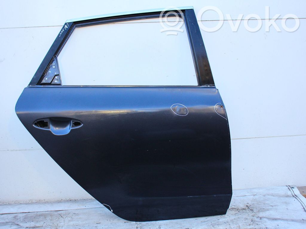 Puerta trasera   77004A2200