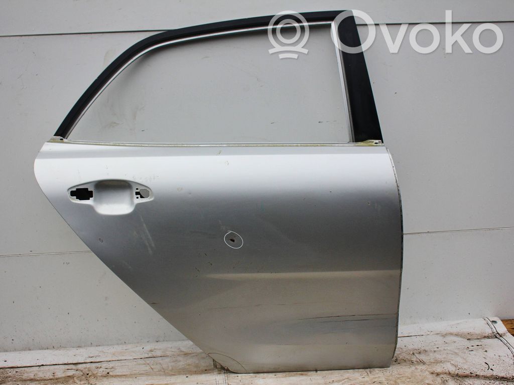 KIA Rio Puerta trasera 