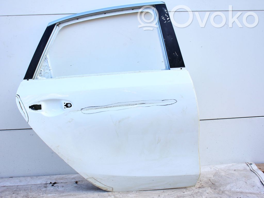KIA Ceed Galinės durys 