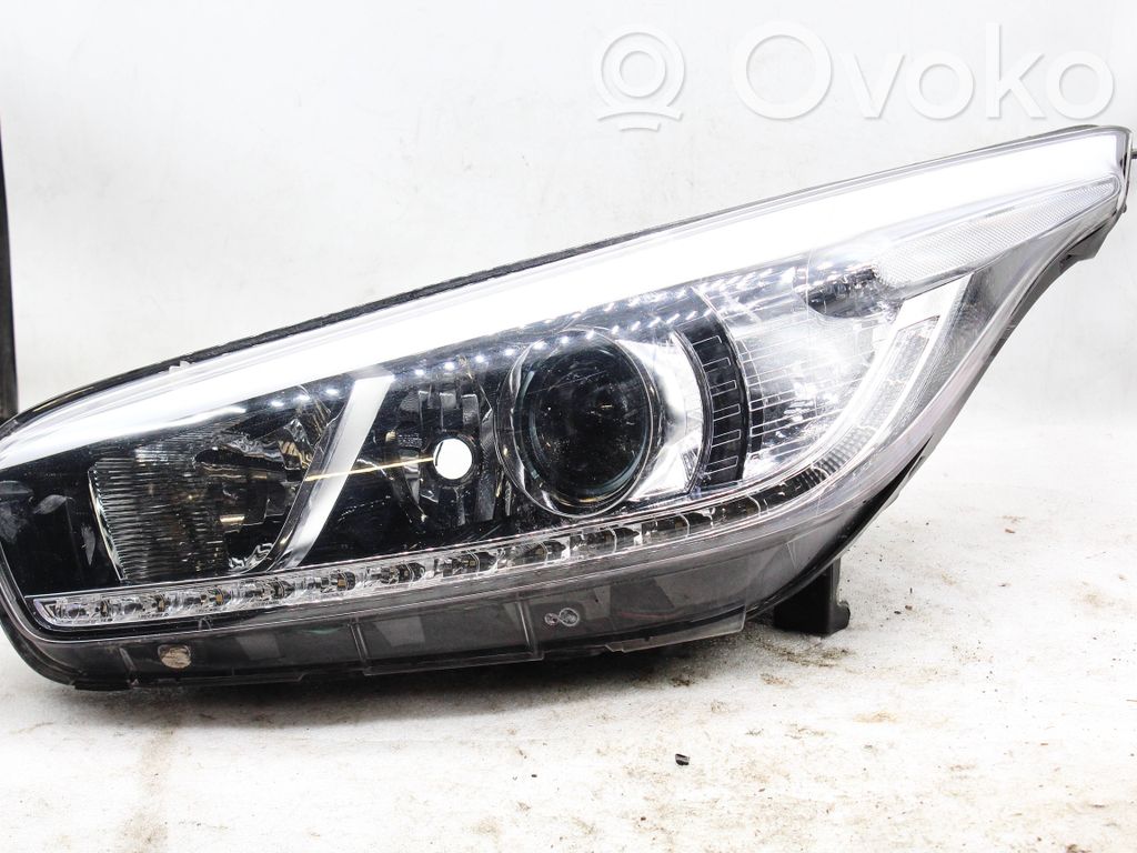 KIA Ceed Headlight/headlamp 