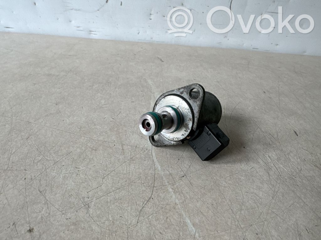 Mercedes-Benz CLS C219 Hydraulic servotronic pressure valve 