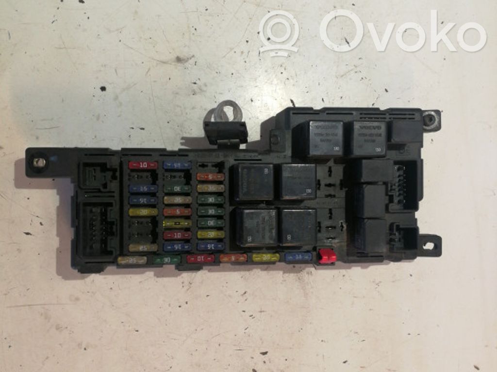Volvo V70 Fuse module 