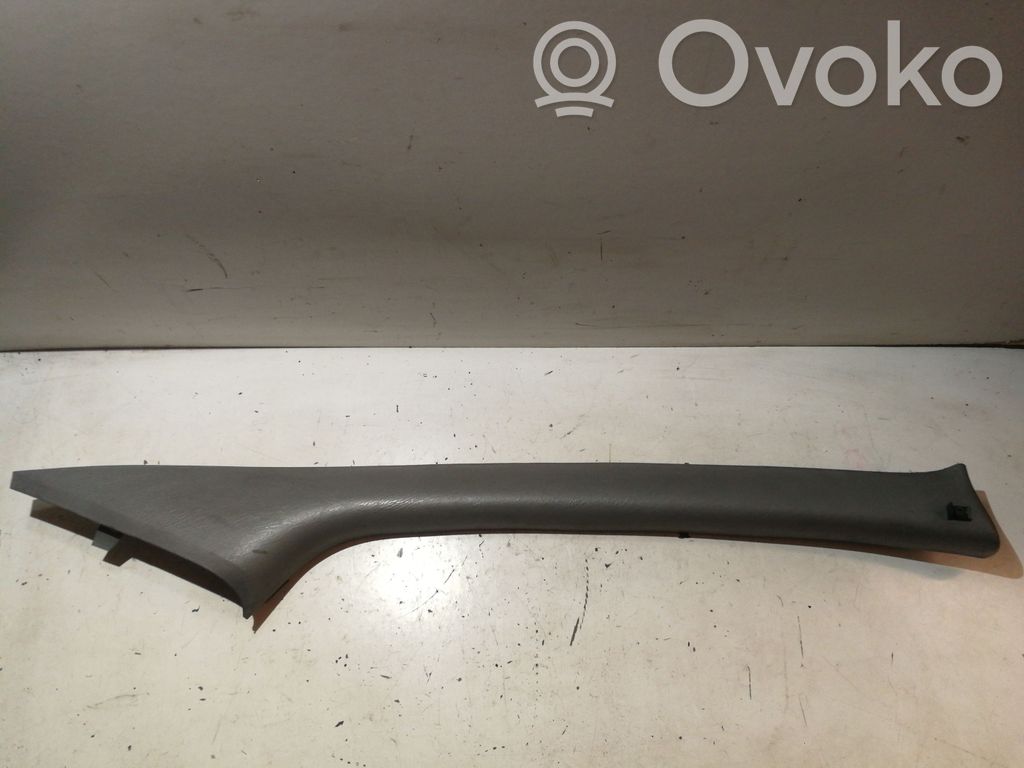 Opel Vivaro Osłona słupka szyby przedniej / A 