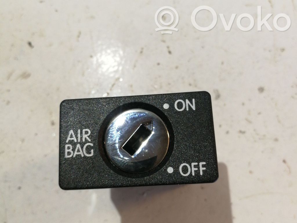 Audi A6 S6 C6 4F Passenger airbag on/off switch 