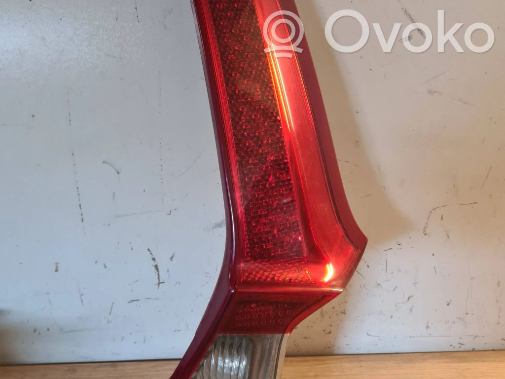 Tailgate rear/tail lights