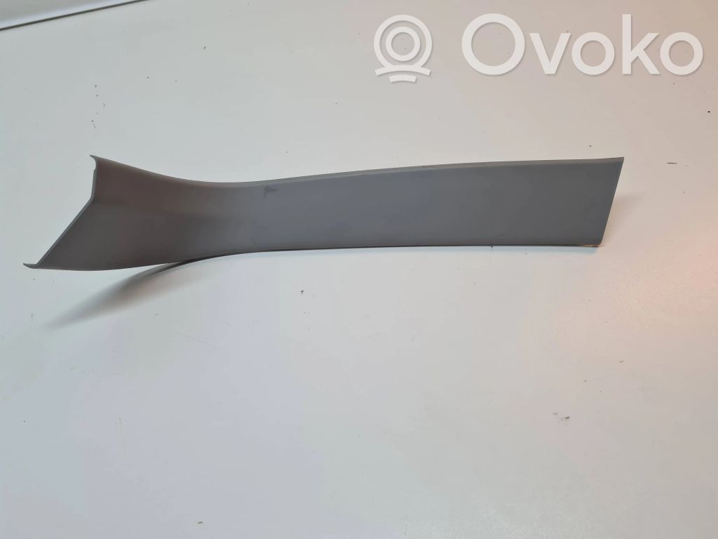 BMW 3 E90 E91 Šoninė apdaila (prie lango) 