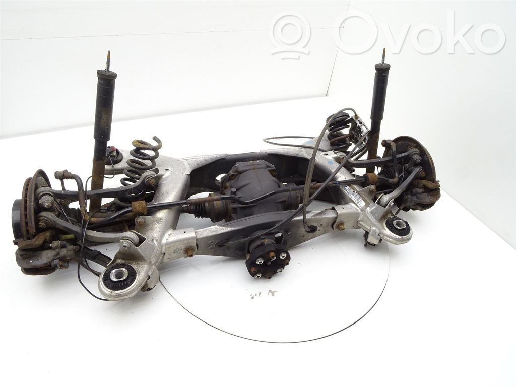Mercedes-Benz CLS C219 Traversa posteriore 