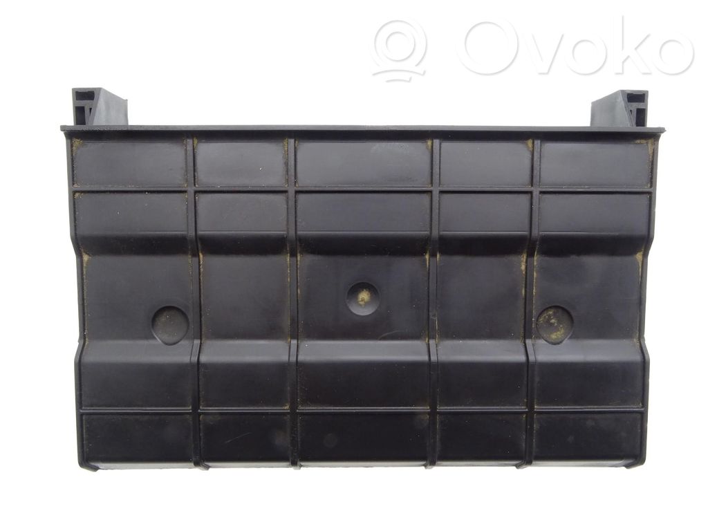 Cache enceinte centrale   5N0906337