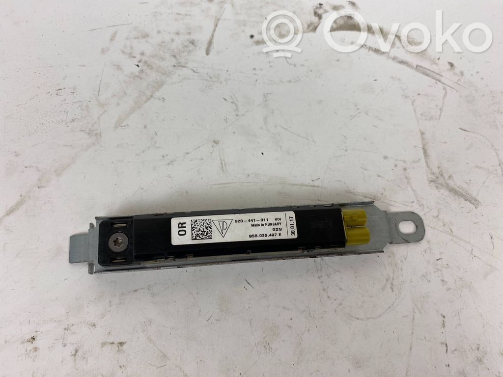Porsche Macan (95B) Antenos stiprintuvas 