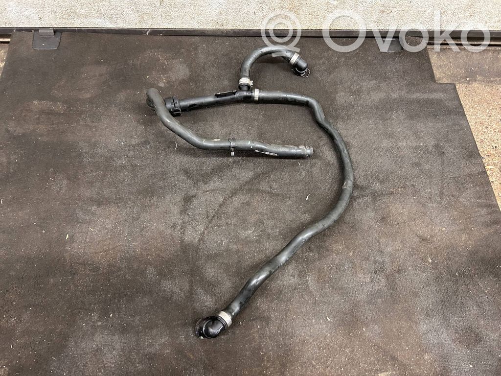 BMW X5 E70 Engine coolant pipe/hose 