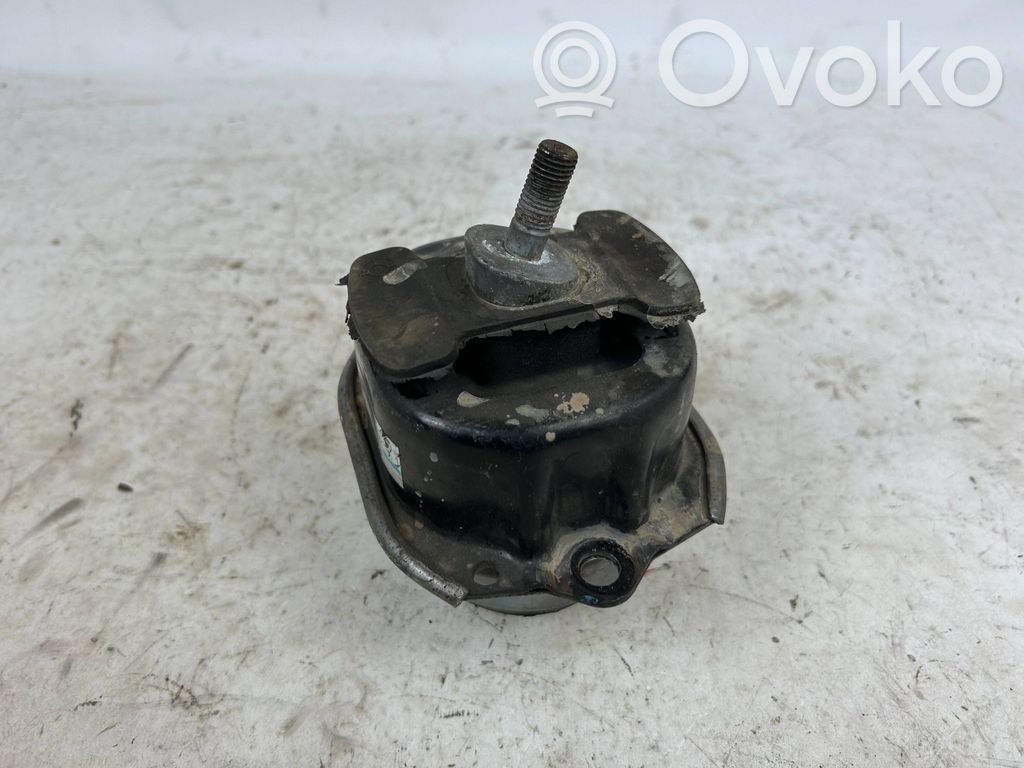 BMW X5 E70 Engine mount bracket 