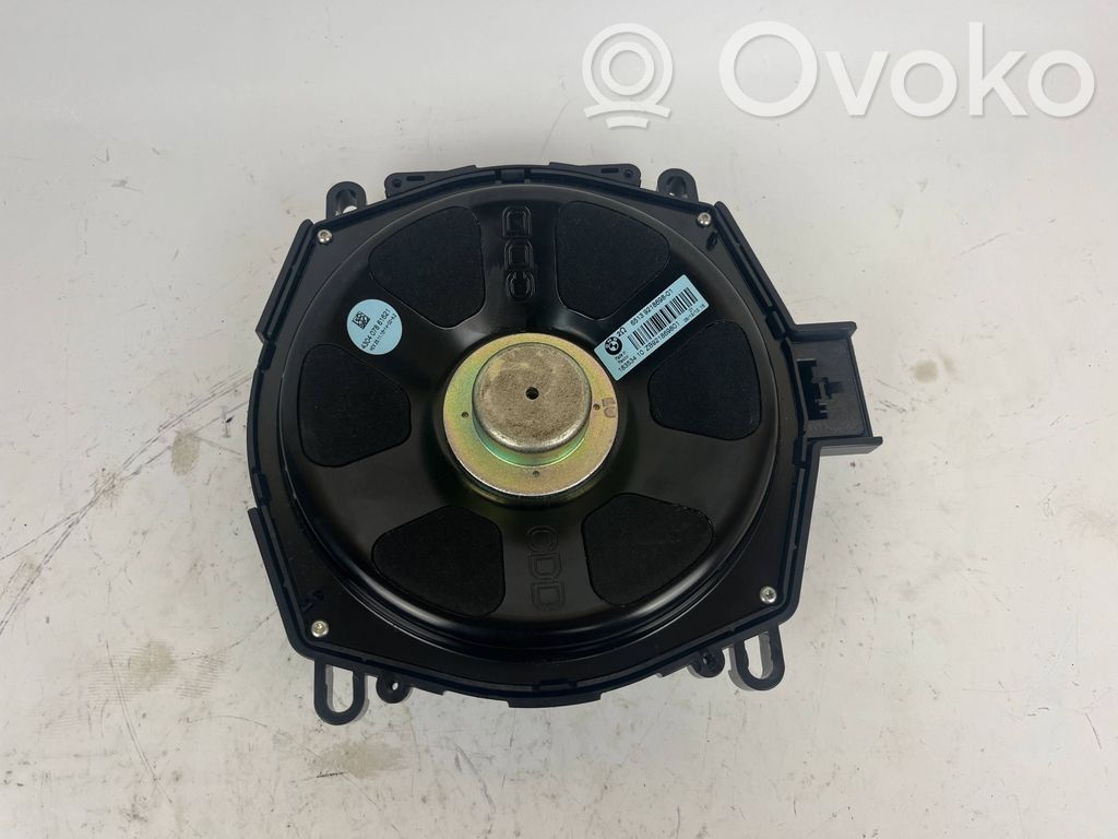 Subwoofer   9218698