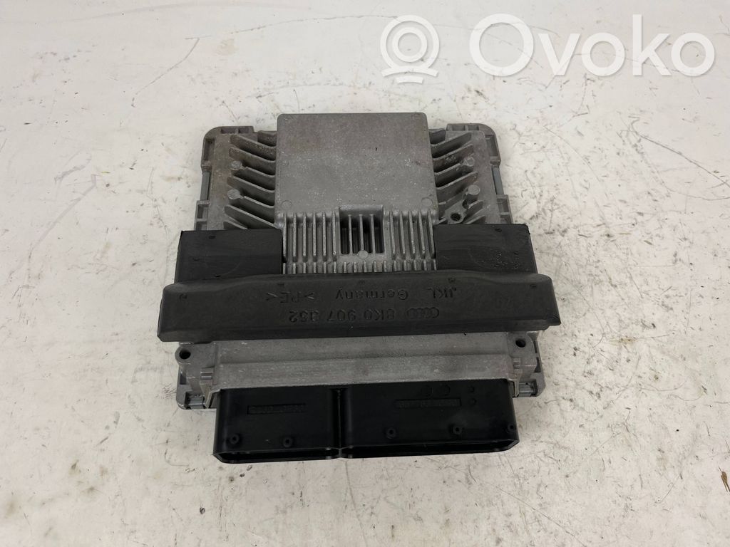 Audi A4 S4 B8 8K Engine control unit/module 