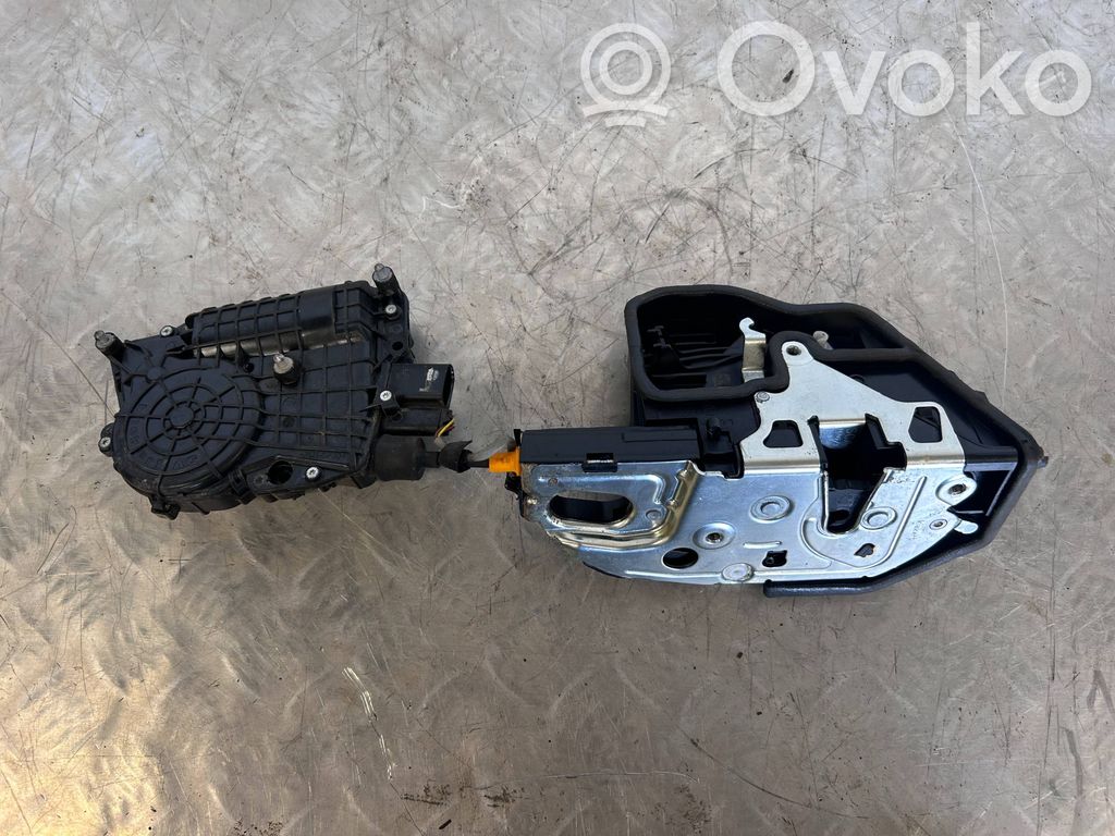 BMW X5M E70 Galinių durų pritraukėjas 